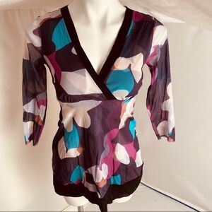 Sweet Pea by Stacy Frati multicolor v-neck top M